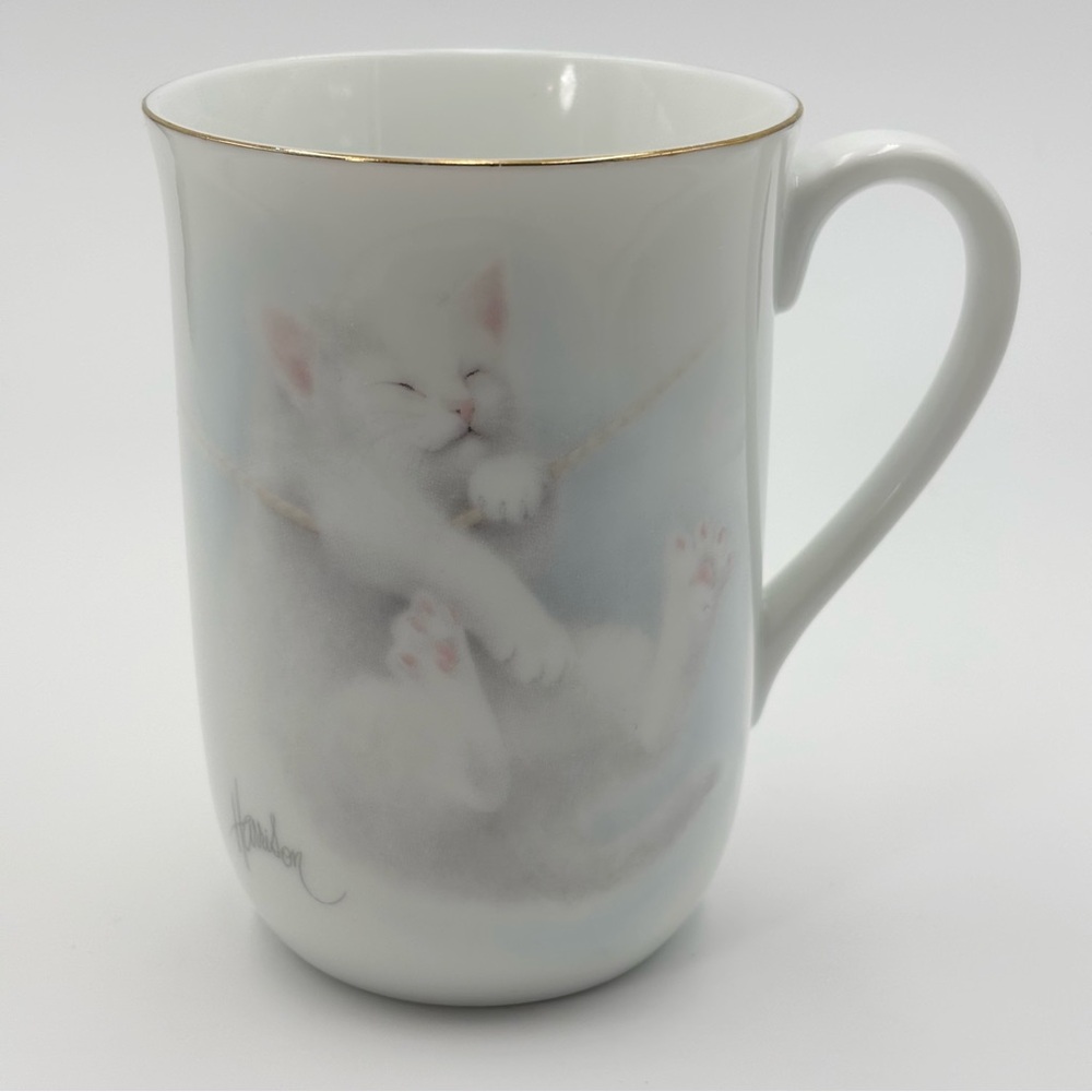 OTAGIRI mug Cat Kitty Design By Bob Harrison 4 inch with‎ Gold Trim JAPAN